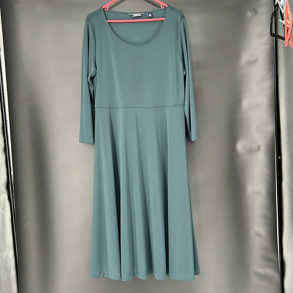 LANDS’ END DRESS - Picture 1 of 10